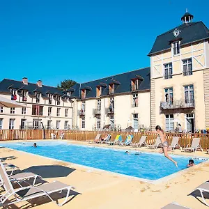 Appart hôtel Résidence Prestige Odalys Le Château De Kergonano ***